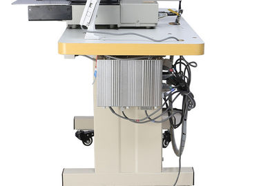 Leichte Kettenstich-Stickmaschine, Kreuzstich-Nähmaschine für Kleidung fournisseur