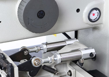 1200 * 1060 * 1170mm automatische Industrienähmaschine justierbar für Geschäft fournisseur